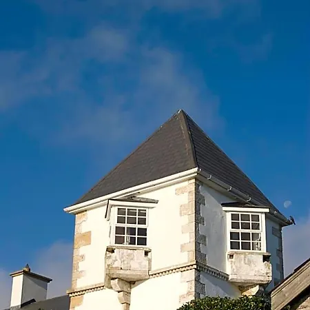 Stella Maris Shore House